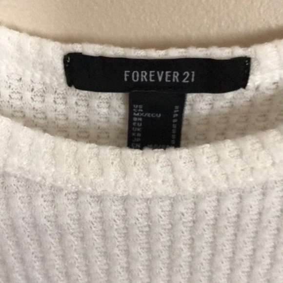 White Forever 21 crop - Picture 3 of 3